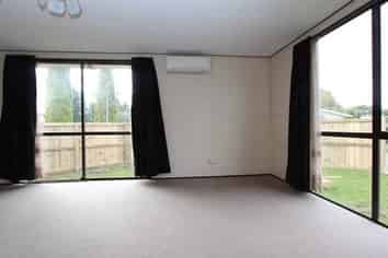 1A Reeves Close, Fairview Downs