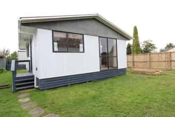 1A Reeves Close, Fairview Downs