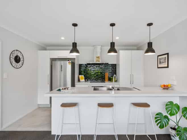 2 Kahawai Close, Pyes Pa