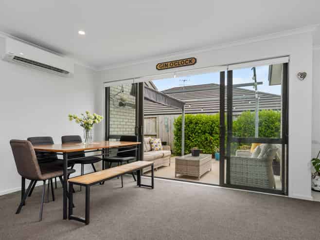 2 Kahawai Close, Pyes Pa