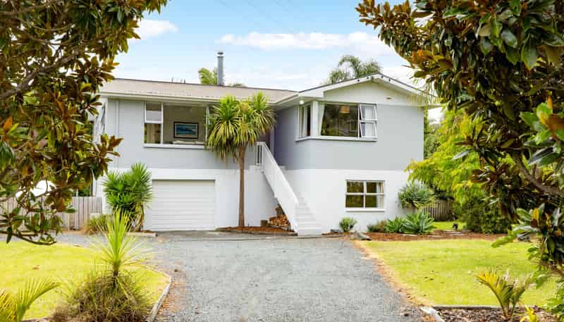 10 Williams Crescent, Point Wells