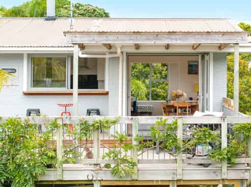 10 Williams Crescent, Point Wells