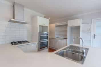 5 Iris Grove, Trentham