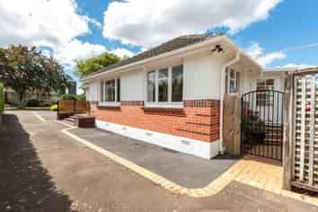 5 Iris Grove, Trentham