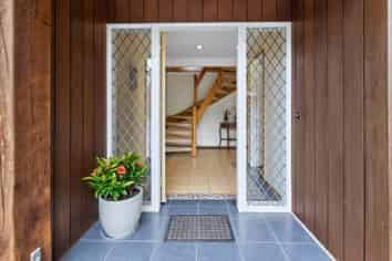 20 Colmar Road, Mellons Bay