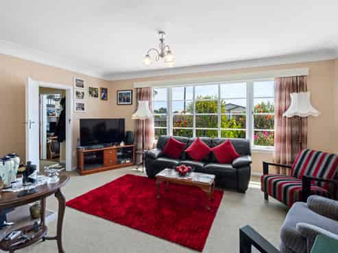 1 Huia Street, Foxton Beach