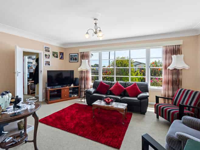 1 Huia Street, Foxton Beach