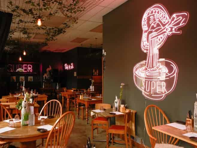 Waterfront Charm Meets Lytteltons Favourite Flavour-(CML 11480)