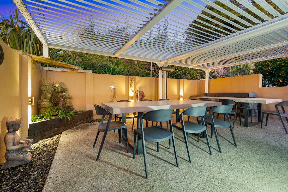 Elevated Living with Space, Views & Opportunity - Vista 5