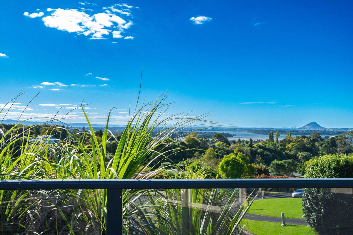 Elevated Living with Space, Views & Opportunity - Altro