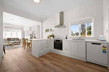 85 Albert St, Hamilton East