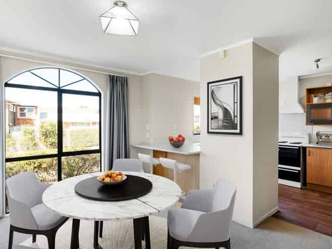 4 Dunsford Mews, Hamilton Central