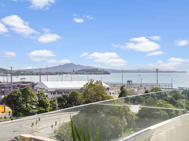 905/88 The Strand, Parnell