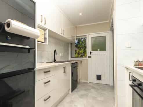 28D james Road, Manurewa