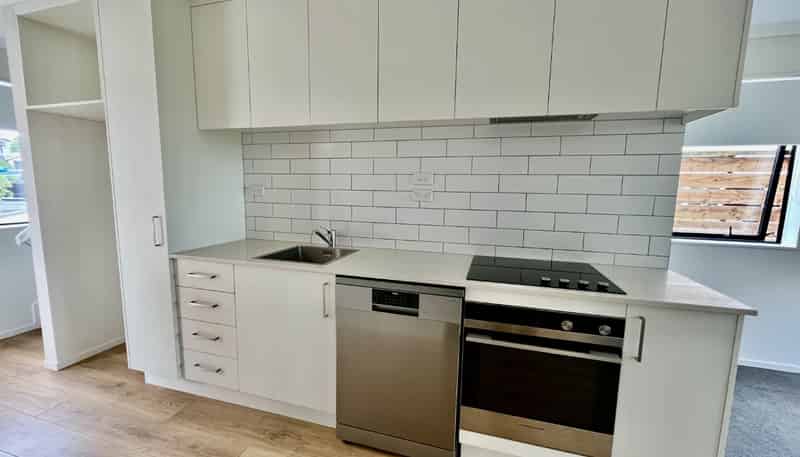 14/1797 Great North Road, Avondale