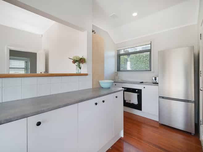 41 Kurahaupo Street, Orakei