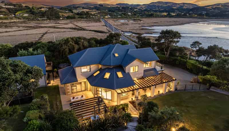 501 Grays Road, Pauatahanui