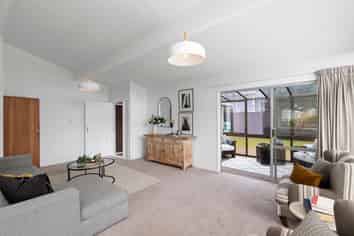 26 Beechdale Crescent, Pakuranga