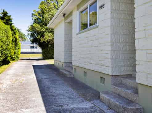 114 Brecon Road, Stratford