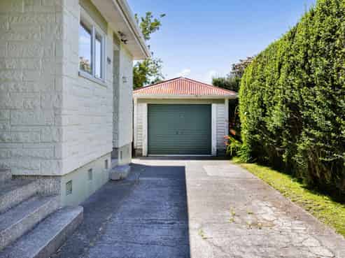 114 Brecon Road, Stratford