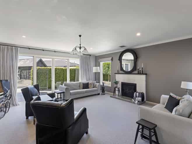 33 Royal Oak Drive, Kelvin Grove