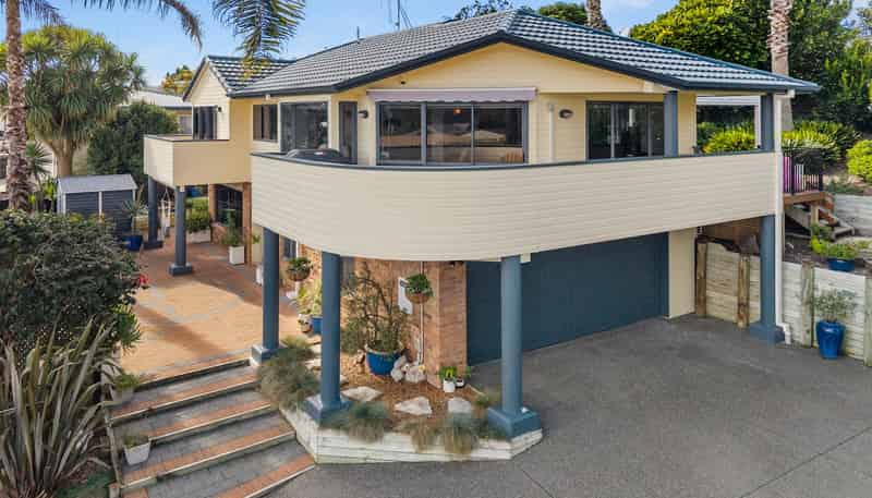 190 Welcome Bay Road, Welcome Bay
