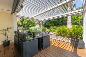 190 Welcome Bay Road, Welcome Bay