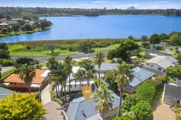 190 Welcome Bay Road, Welcome Bay