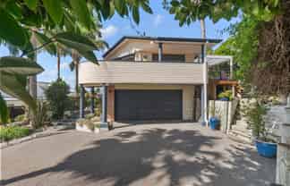 190 Welcome Bay Road, Welcome Bay