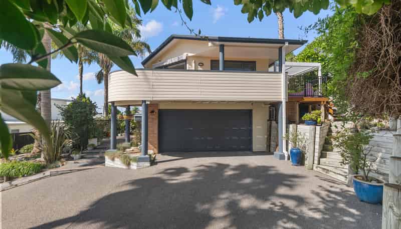 190 Welcome Bay Road, Welcome Bay