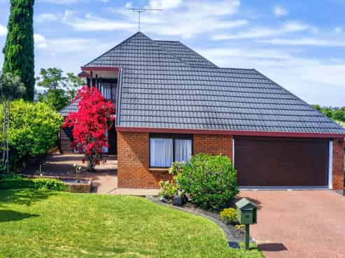 14 Channing Crescent, Botany Downs