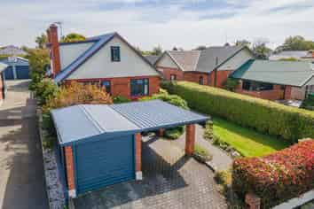 13 Jackson Street, West End