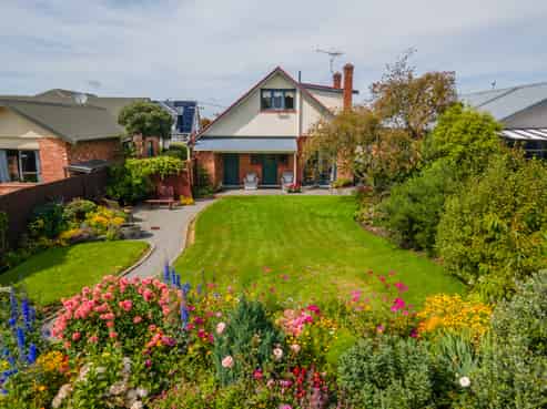 13 Jackson Street, West End