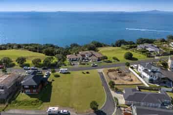 337 Pinecrest Drive, Gulf Harbour