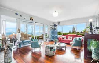 63 Ames Street, Paekakariki