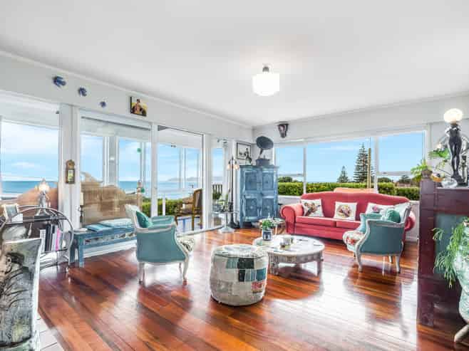 63 Ames Street, Paekakariki