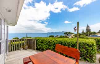 63 Ames Street, Paekakariki