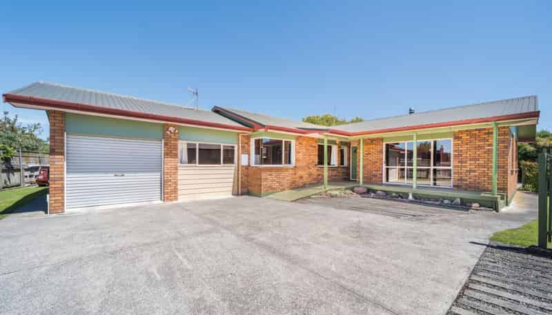 12A Carthew Street, Feilding