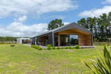 151 Dry River Road, Martinborough