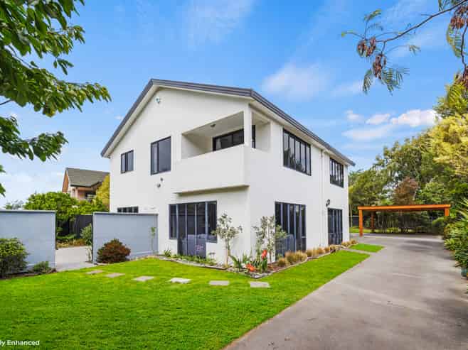 15 Willoughby Lane, Parklands