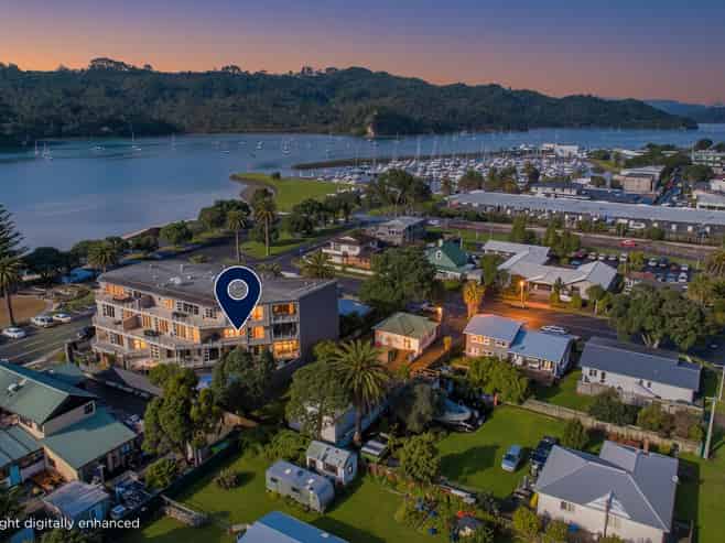 U2E/8 The Esplanade, Whitianga