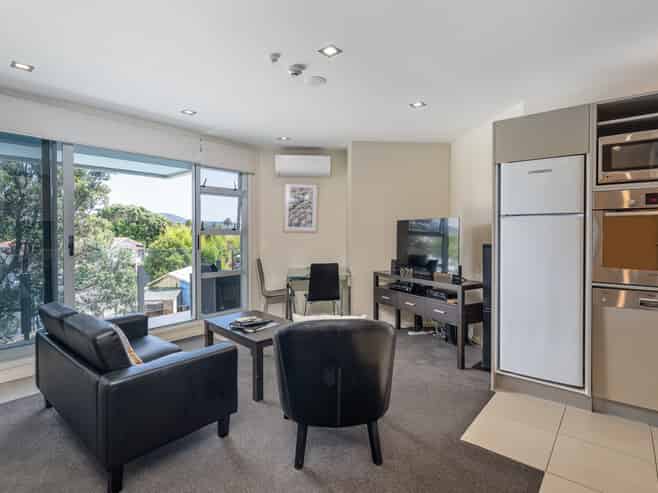 U2E/8 The Esplanade, Whitianga