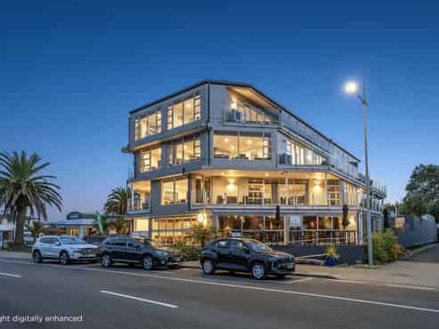 U2E/8 The Esplanade, Whitianga