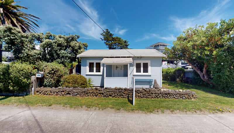 647 Waitarere Beach Road, Waitarere Beach
