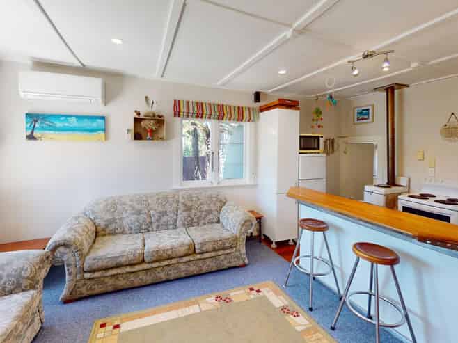 647 Waitarere Beach Road, Waitarere Beach