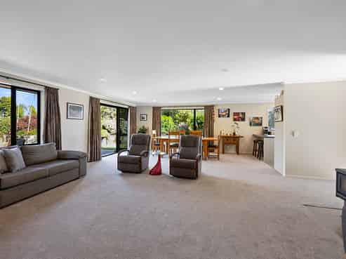 1066 Junction Road, Egmont Village