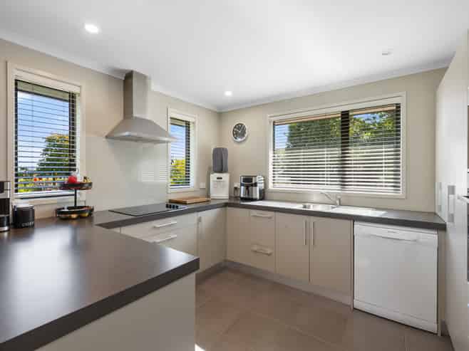 1066 Junction Road, Egmont Village