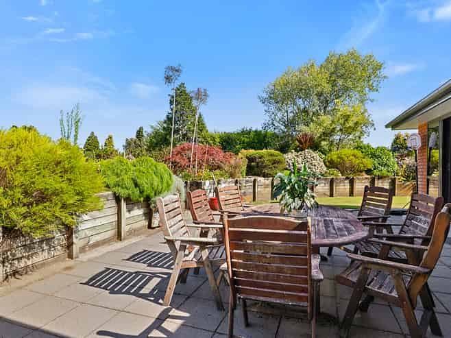 1066 Junction Road, Egmont Village