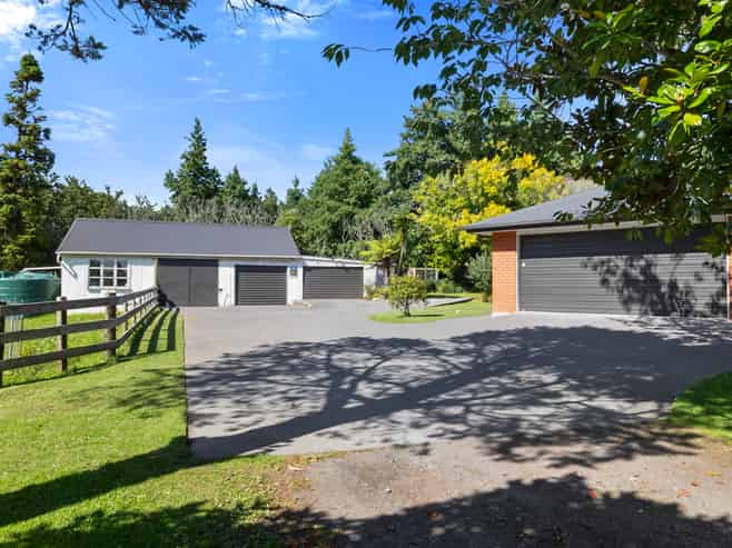 1066 Junction Road, Egmont Village