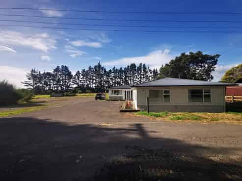 Westgate versatile premises with substantial yard